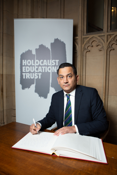 Gagan signs Holocaust Educational Trust Book of Commitment